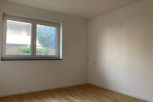 KERNSTADT * MODERNE 3,5-ZI. WHG * inkl. EBK, SÜD-BALKON,  BADEWANNE, TIEFGARAGE, AUFZUG uvm. – Grillparzerweg 17, 74074 Heilbronn, Heilbronn – Vorschaubild 6