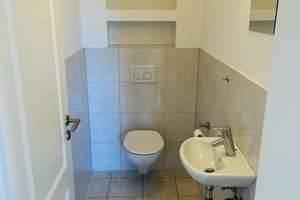 PENTHOUSE / Loftartige Wohnung in ruhigem Seitentrakt von INNERCITY-STADTVILLA – Luisenstraße 21, 65185 Mitte, Wiesbaden – Vorschaubild 5