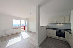 Helle, freundliche 4-Raumwohnung mit top Aussicht aus oberster Etage – Dr.-Salvador-Allende-Straße 14, 9119 Kappel, Chemnitz – Vorschaubild 4