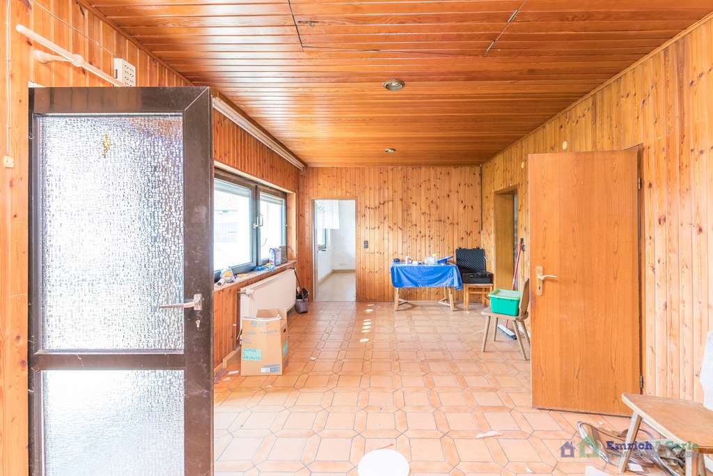 Immobilie in Selzen - Sanierungsbedürftiges Einfamilienhaus mit Garage und Scheune - Bild 4