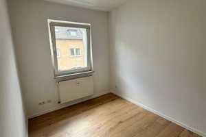 Neu renovierte 3 Zimmer Wohnung mit Balkon und neuer Einbauküche – Goeckingstraße 31, 47139 Duisburg – Vorschaubild 10