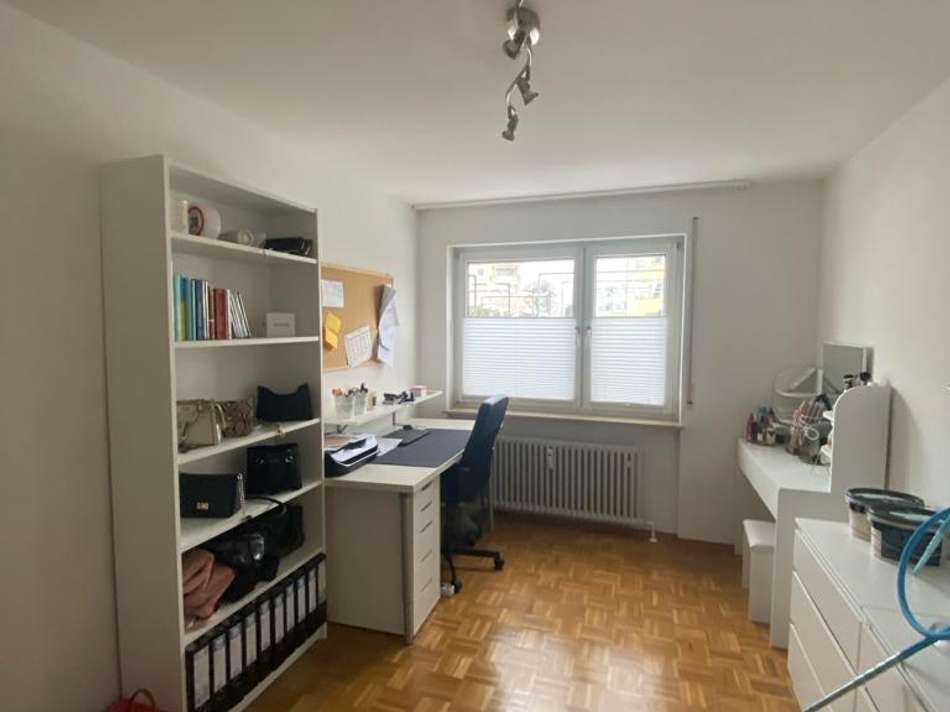 Arbeitszimmer