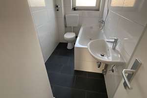 Frisch renovierte 2 Zimmer-Wohnung mit Balkon und modernisiertem Tageslichtbad mit Wanne – Mozartstr. 11, 23556 Sankt Lorenz Nord, Lübeck – Vorschaubild 20