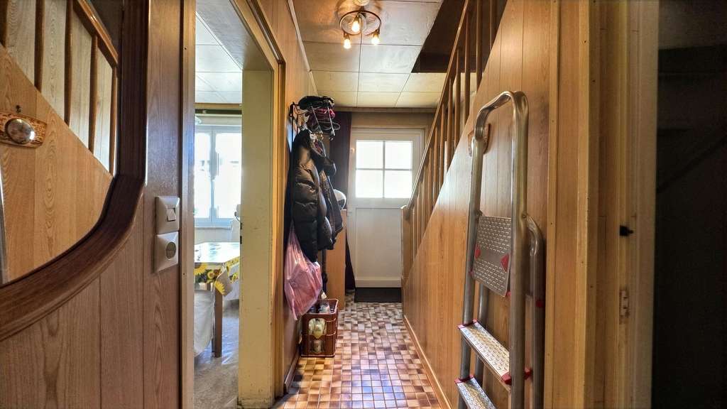 Immobilie in Weil am Rhein - Charmantes Reihenmittelhaus mit Garten und Ausbaupotenzial in zentraler Lage von Weil am Rhein - Bild 1