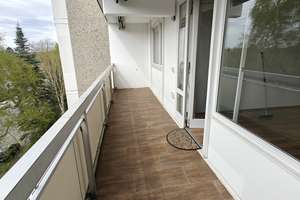 VON PRIVAT: Gepflegte 3-Zimmer-Wohnung mit Balkon im 4. OG in Köln-Rodenkirchen – Sürther Straße 107, 50996 Rodenkirchen (Ortsteil), Köln – Vorschaubild 21