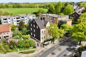 Attraktive Kapitalanlage - Mehrfamilienhaus mit fünf Wohneinheiten und großem Grundstück