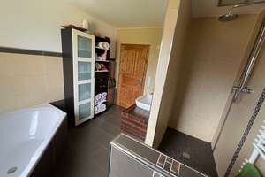 Neuwertige DHH mit Tiefdoppelgarage, Dachterrasse und Souterrain – Die vollständige Adresse der Immobilie erhältst du vom Anbieter., 42369 Ronsdorf, Wuppertal – Vorschaubild 34