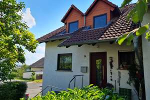 Viel Platz für Ihre Ideen: Gepflegtes Reihenvorderhaus in Limburg