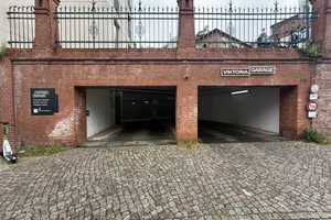 BACKSTEINROMANTIK & GROßE TERRASSE – IHRE NEUE OASE IN KREUZBERG – Berlin – Vorschaubild 22
