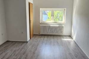 Tolle 2-Zimmer-Wohnung mit Balkon und Tageslichtbad! – Moltkestraße 63, 45138 Huttrop, Essen – Vorschaubild 1