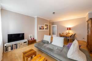 AIGNER - Jakob-Klar-Straße: Stilvolle 2-Zimmer-Wohnung mit Aufzug in Schwabinger Toplage – Die vollständige Adresse der Immobilie erhältst du vom Anbieter., 80796 Neuschwabing, München – Vorschaubild 3