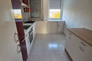 Helle 3-Zimmer Wohnung mit Balkon im 5. OG in Essen-Holsterhausen + Tiefgaragenstellplatz – Wöhlerstraße 3, 45147 Holsterhausen, Essen – Vorschaubild 4