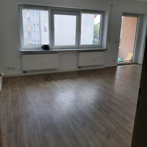 Vollständig renoviert, Apartment 34 qm mit Küche und Dusche  in Gersthofen