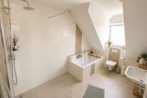 Gepflegte 5 Zimmer Maisonettewohnung in ruhiger Lage – Alter Markt 2b, 91056 Büchenbach Dorf, Erlangen – Vorschaubild 5