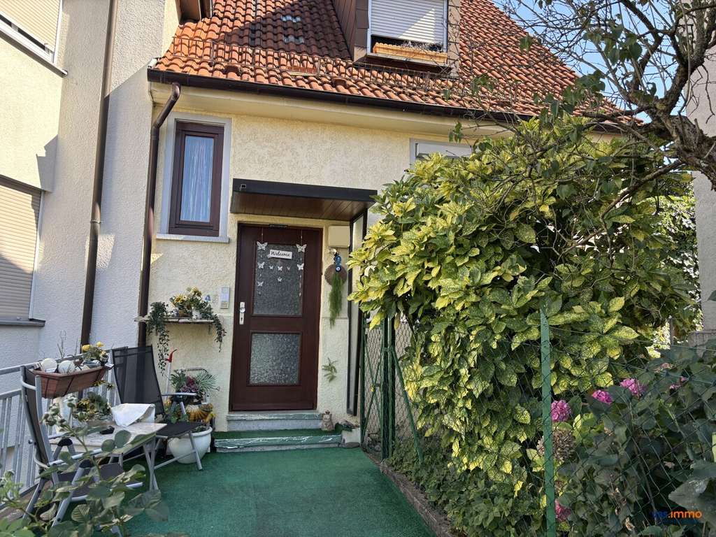 Immobilie in Kernen im Remstal - Seltene Gelegenheit! Sanierungsbedürftiges Haus mit Garten - Bild 0