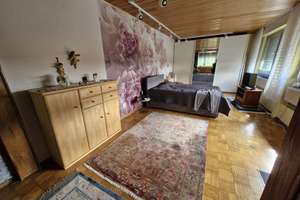 Möblierte Haus mit großer Nutzfläche/Terrasse ohne Nachbarn zu vermieten – Hundebrinkstraße 24, 45326 Altenessen-Süd, Essen – Vorschaubild 9