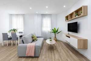 Freundliche 3-Zimmer-Wohnung mit Balkon und EBK in Hannover – Malagaweg 20, 30163 Hannover – Vorschaubild 1