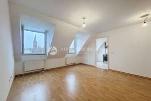 2 große Zimmer mit Aufzug & Balkon Altstadt Köpenick mit Umwandlungspotenzial in 3-Zimmer-Wohnung ! – Kietzer Str. 7, 12555 Köpenick, Berlin – Vorschaubild 3