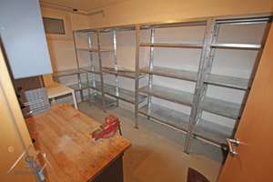 Exkl. DHH in zentraler Lage in Puchheim Bhf. mit 4 SZ+Hobbyraum, TG u. Außenstellpl. je mit Wallbox. – Lochhauser Str. 36 d, 82178 Puchheim – Vorschaubild 35