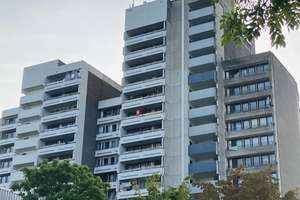 Schöne Aussichten! 2-Zimmerwohnung mit tollem Ausblick direkt am Sahlkampmarkt – Elmstr. 17, 30657 Sahlkamp, Hannover – Vorschaubild 1