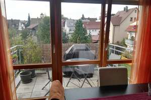 Teilmöblierte 2-Raum-Maisonette-Wohnung mit Balkon und Einbauküche in Stuttgart-Vaihingen