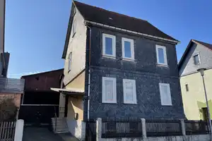 Macher-Domizil in BestLage SchleuSinGens / Platz & Potenzial für Durchstarter – Vogelhofstr. 7, 98553 Hildburghausen (Kreis) – Vorschaubild 1