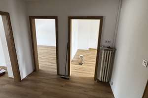 Renovierte 3 ZKB Nähe Globus / Balkon / Gartennutzung – Saargemünder Straße 173, 66130 Güdingen, Saarbrücken – Vorschaubild 2