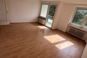 Lebendiges Wohnen: 3-Zimmer-Wohnung in Aachen – Alkuinstr. 45, 52070 Soers, Aachen – Vorschaubild 2
