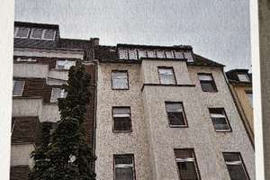 Zuhause mit 3,5 Zimmern und Balkon in Düsseldorf