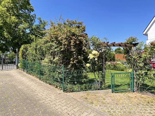 Lichtdurchflutete Doppelhaushäfte - große Räume - Bieterverfahren !! - Bild 3
