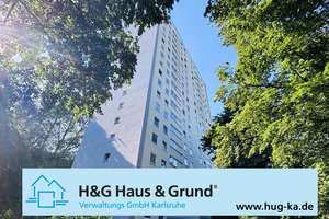 Kapitalanlage in der Waldstadt! 4-Zimmerwohnung mit Loggia, EBK und Garage 