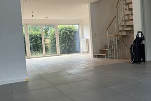 Modernes Einfamilienhaus in Köln-Butzweilerhof – ideal für Familien – Die vollständige Adresse der Immobilie erhältst du vom Anbieter., 50829 Ossendorf, Köln – Vorschaubild 2