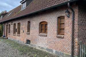 Schönes Landhaus mit Kamin, Sauna und 2.700 m² Grundstück – befristete Vermietung