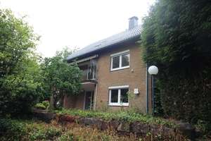 Großes Wohnhaus  in Dorfrandlage mit Blick über Wiesen und Felder – Die vollständige Adresse der Immobilie erhältst du vom Anbieter., 24861 Bergenhusen – Vorschaubild 3