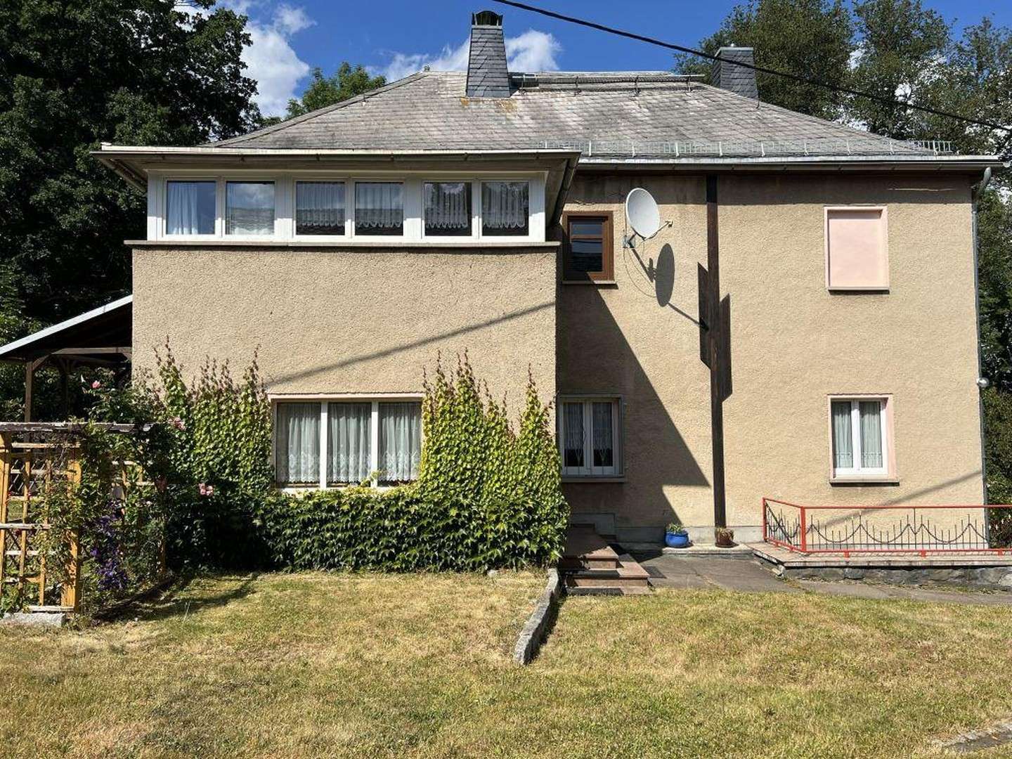 Wohnhaus in sonniger Lage, Greiz Kreis – Bild 1