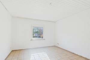 Stuttgart-West: 3 helle Zimmer mit großzügigem Balkon, ruhiger Lage & Gestaltungspotenzial – Die vollständige Adresse der Immobilie erhältst du vom Anbieter., 70176 Rosenberg, Stuttgart – Vorschaubild 4