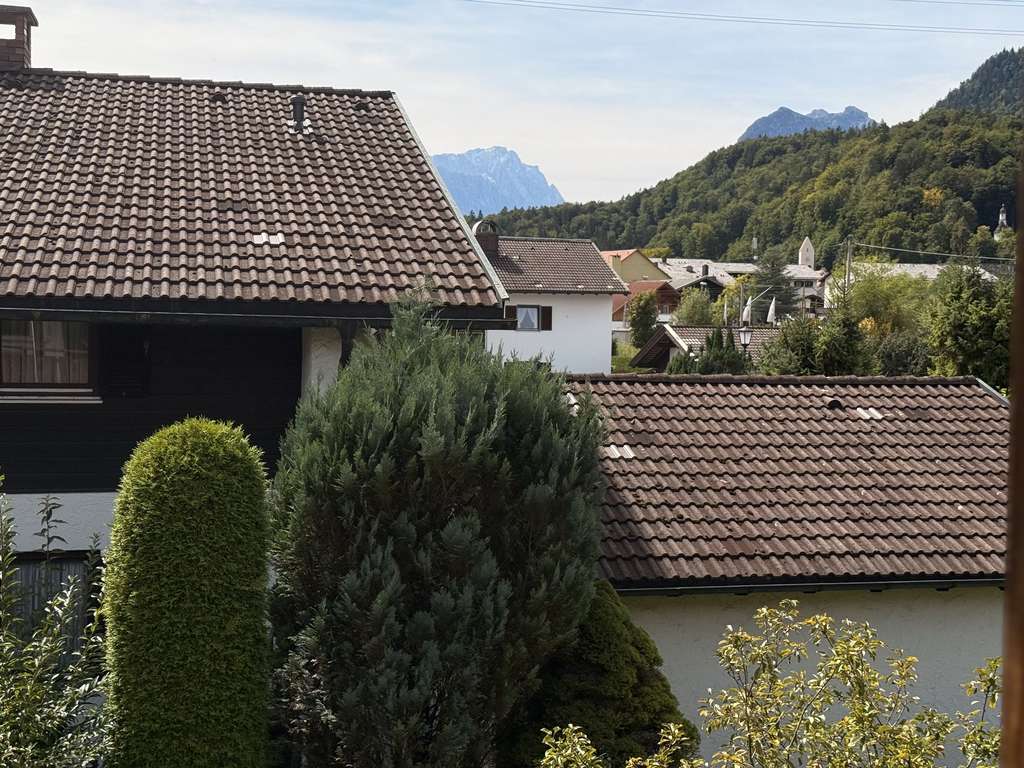 Immobilie in Oberau - 2,5-Zi.-Whg. in Oberau bei Garmisch zu verkaufen! Stilvoll ausgestattet! Zugspitzland! - Bild 0
