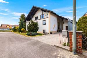 Großzügiges Einfamilienhaus mit reichlich Ausbaupotenzial & herrlichem Gartenparadies! – Die vollständige Adresse der Immobilie erhältst du vom Anbieter., 92421 Schwandorf – Vorschaubild 11
