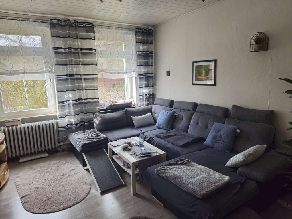 Immobilie in Dillenburg - 1–2 Familienhaus mit Altbauflair, Anbau & zentraler Lage mit Blick auf den Wilhelmsturm - Bild 2