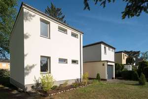 Zeitlose Bauhaus-Architektur – Einfamilienhaus in gefragter Lage von Berlin-Zehlendorf – Die vollständige Adresse der Immobilie erhältst du vom Anbieter., 14165 Zehlendorf, Berlin – Vorschaubild 5