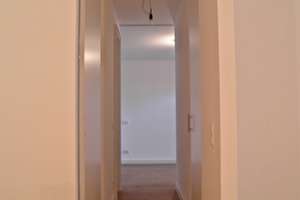 Kölner Südstadt: Architektonisch reizvolle Mietwohnung mit zwei großen Terrassen – Titusstraße 16-18, 50678 Neustadt/Süd, Köln – Vorschaubild 5