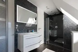 Energetisch saniertes Haus in ruhiger Lage! – Hannover – Vorschaubild 24