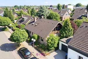 Großzügiges Zweifamilienhaus in begehrter Wohnlage im Kanzlerfeld