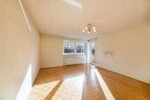 Helle 3-Zi.-Wohnung mit Loggia und weitläufigem Blick ins Grüne in Großhadern - Blumenau – Wastl-Witt-Str. 38, 80689 Blumenau, München – Vorschaubild 4