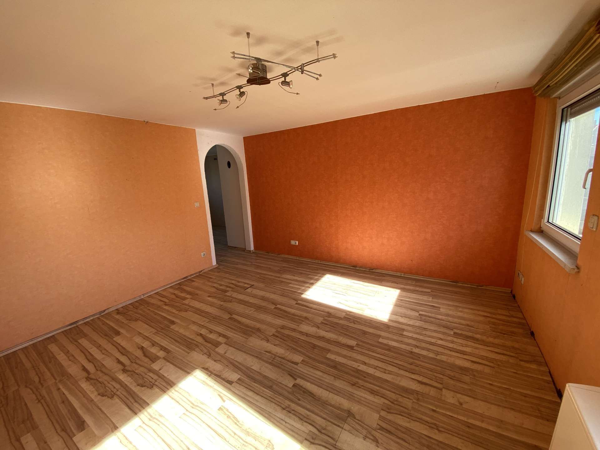 Immobilie in Groitzsch - Tolles Stadthaus mit Garage und Zufahrt - auch Generationswohnen möglich - in Groitzsch zu verkaufen - Bild 5