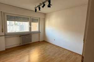 Zentrale WG-geeignete Wohnung mit 2 Balkonen und Einbauküche – Urbanstraße 130, 70190 Stuttgart – Vorschaubild 2