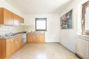 Charmante Doppelhaushälfte bzw. Mehrgenerationenhaus mit viel Potential auf traumhaften Grundstück – Die vollständige Adresse der Immobilie erhältst du vom Anbieter., 80999 Untermenzing, München – Vorschaubild 7