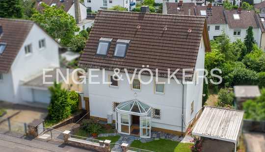 Bild von Ein Haus mit Potenzial und Panorama - Wohnen über den Dächern von Wiesbaden