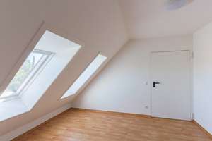 3,5-Zimmer-Maisonette-Wohnung mit Balkon und Tiefgarage in Ingolstadt-Nord! – Die vollständige Adresse der Immobilie erhältst du vom Anbieter., 85055 Nordost, Ingolstadt – Vorschaubild 12