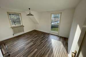 Gepflegte 5-Zimmer-Wohnung in Zazenhausen, Stuttgart – Himmelsleiter 22, 70437 Zazenhausen, Stuttgart – Vorschaubild 4
